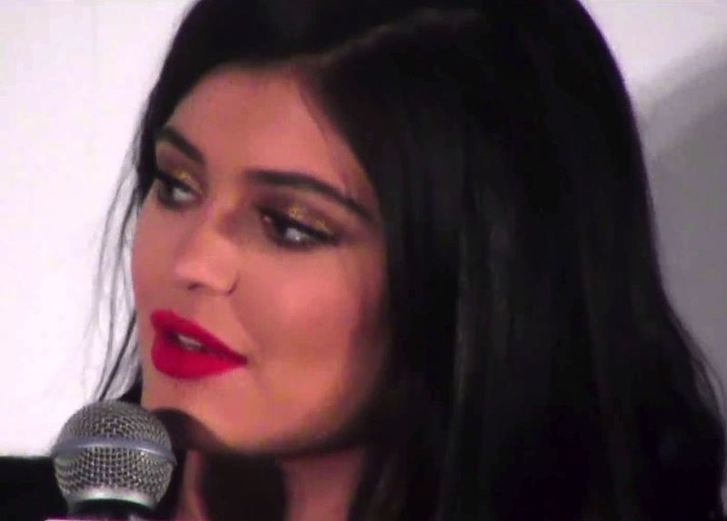 Kylie Jenner make-up mogul turns mother.