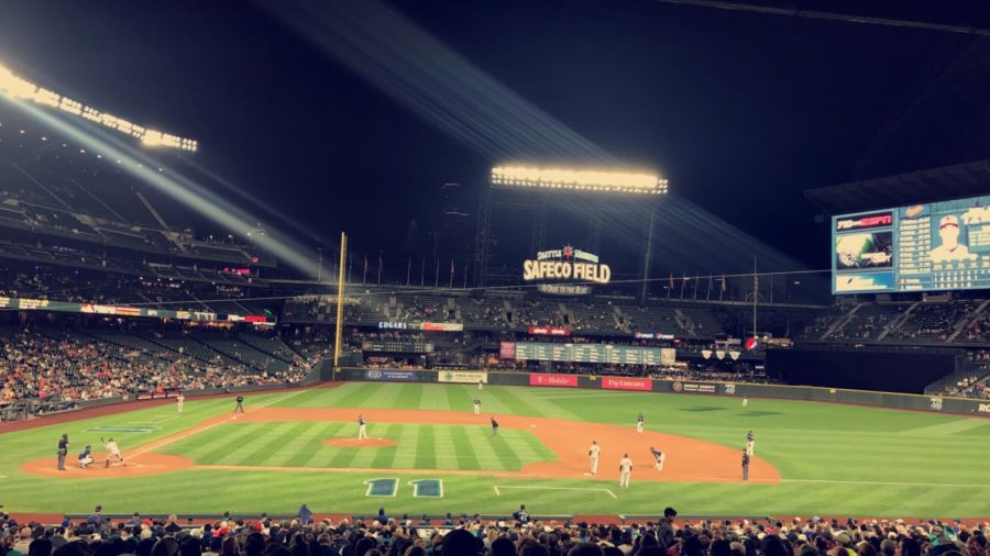 Seattle+Mariners+host+the+Baltimore+Orioles+under+the+lights+for+on+Saturday.+
