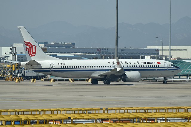 Boeing 737-800 model from Air China, these planes are known for their safety so a crash seemed almost impossible.