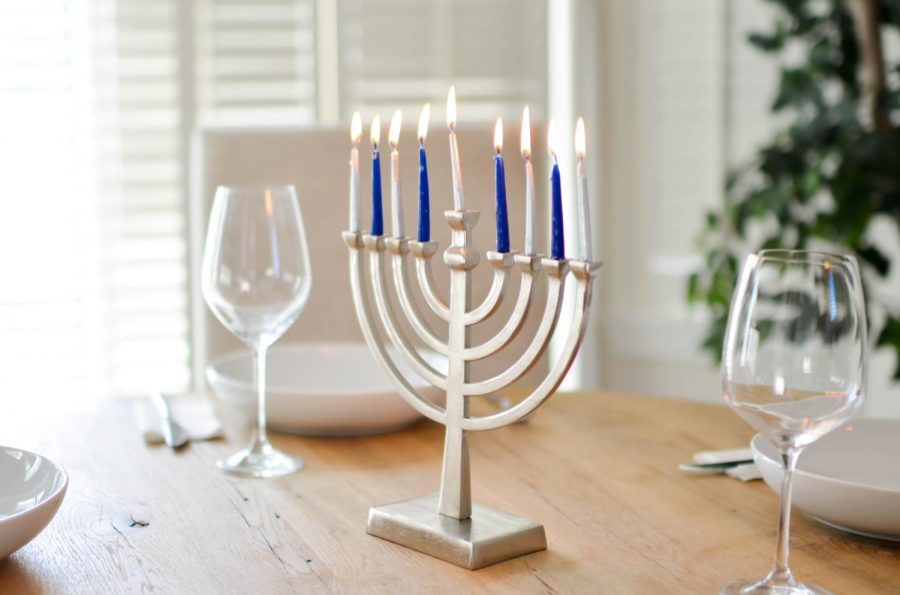 To show how the menorah looks after being lit, this menorah shows what it looks like after all 8 days of Hanukkah have occurred. 