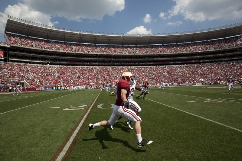 Incredible point of view as Alabama cornerback tracks wide receiver in last seasons crimson scrimmage game